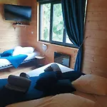 Bois Le Havre Du Sotrè Sauna Panoramique Jacuzzi 14 Personnes Et 2 Bébés Gérardmer