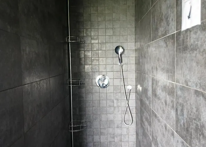 Bois Le Havre Du Sotre Sauna Panoramique Jacuzzi 14 Personnes Et 1 Bebe Gérardmer